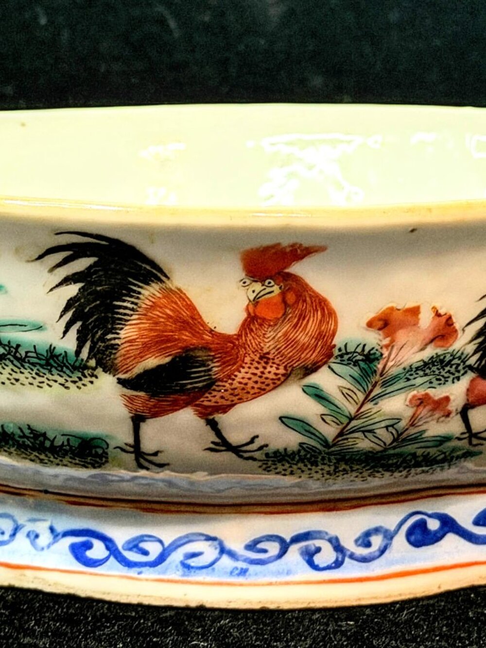 Antique Chinese Tongzhi Rooster Famille Rose Lobed Bowl Clay Seal A1276